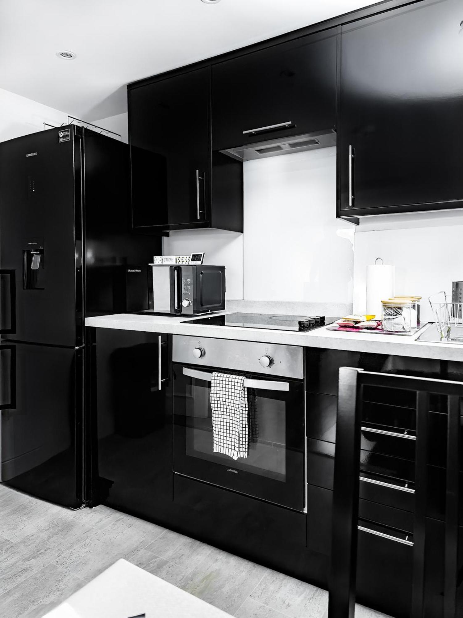 Charming London Home, Opp Arnos Grove Underground Station, Parking New Southgate Exterior foto